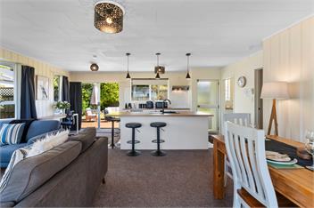 Stay at the Bay - Acacia Bay - Taupo