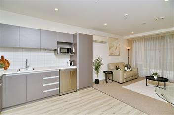 Stadium Central 2 – Modern CBD Stay w/ Secure Entry - 