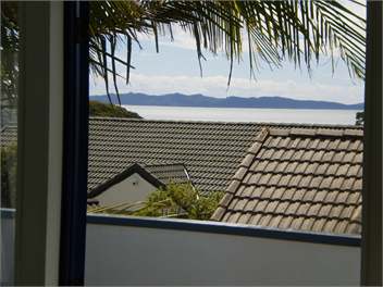 A Peek At The Sea - Northland