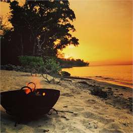 The Boat House- PRIVATE BEACH -