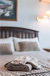 Waterfront Indulgence Voted BEST CITY APARTMENT - Auckland