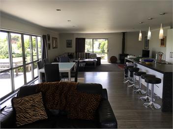The Grey House - Martinborough