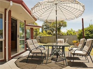 Bliss by the Beach (Bachcare) - Whangamata