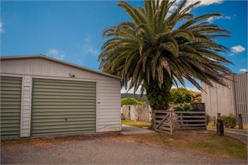 Surf Beach Views (Bachcare) - Whangamata