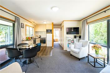 Lawn Cottages - Flax Cottage - Hastings