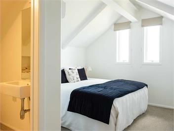 Lawn Road Retreat - Hastings