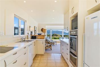 Kapiti Panorama (Bachcare) - Waikanae Beach