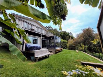 Garden Bliss & Bird Sanctuary in Paihia Estuary - Paihia