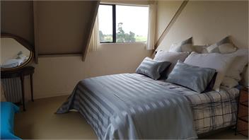 cliffs road farm cottage - TIMARU 7974