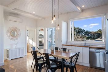 Ocean Breeze (Bachcare) - Foxton