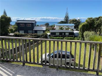 ** WHIRITOA BEACH HOUSE** - Whiritoa, COROMANDEL