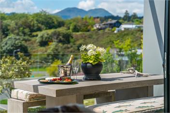 The Moorings Apartment 3 - Walk to the Lake! - Taupo
