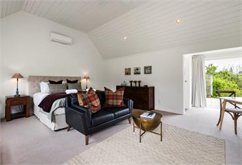 Hawthorn Cottage - Deluxe Private Guesthouse - Tamahere