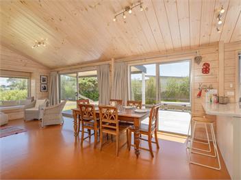 Kowhai Retreat (Bachcare) - Matarangi