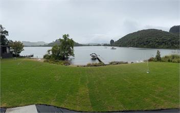 Lakefront Luxury (Bachcare) - Rotorua