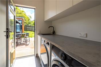 Bay Breeze Retreat - WAIHEKE ISLAND