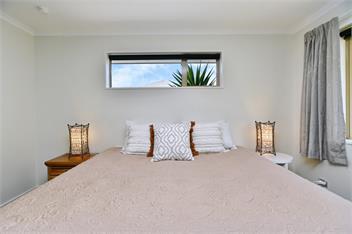 Stay at Puhara - Parklands Getaway - Christchurch