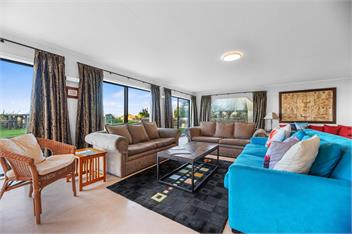 Beach Galore (Bachcare) - Waihi Beach