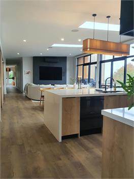 Spacious 4 bedroom city views - Gisborne