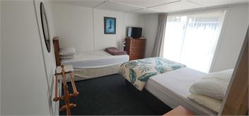 Stay at Taipari - Raglan