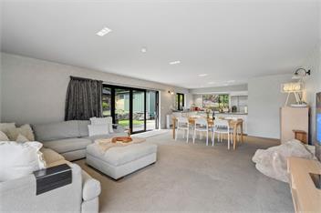 Alpine Escape (Bachcare) - Wanaka