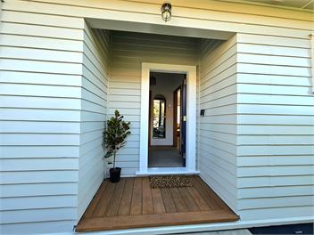 Chic Nelson City Escape - 