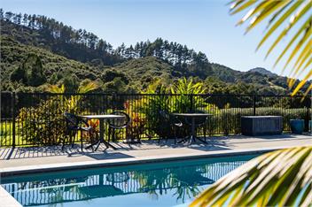 Tropical Hideaway (Bachcare) - 