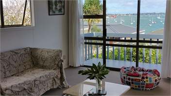 Bucklands Beach Waterfront Accomodation - Aukland