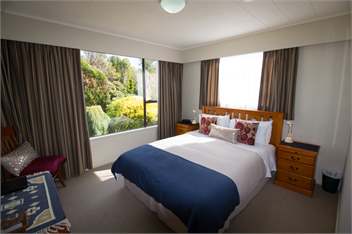 Kowhai Lane Holiday Home - Stewart Island