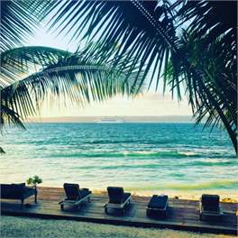 The Boat House- PRIVATE BEACH -