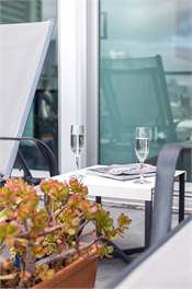 Waterfront Indulgence Voted BEST CITY APARTMENT - Auckland