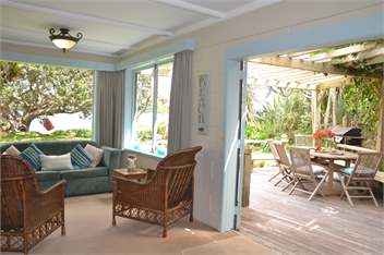  The Tapuaetahi Beach House - Bay of Islands