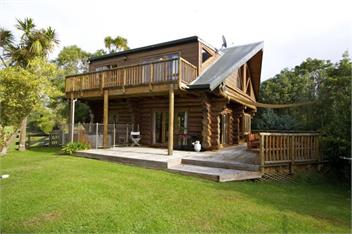 The Log Cabin - Waihi