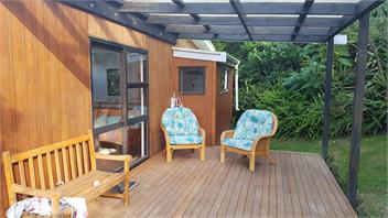 Enclosure Bay Bach - oneroa