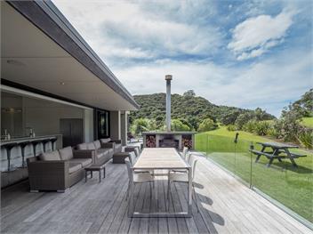Oke Beach House (Bachcare) - Rawhiti