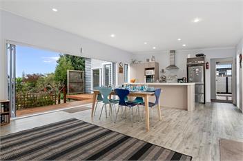 Pohutukawa Peace (Bachcare) - Mangawhai Village