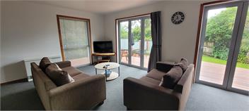 Lazy Seal Cottages - 