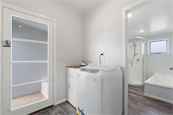 Lake Dunstan Cottage (Bachcare) - Cromwell