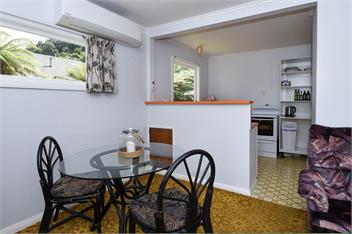 A Much‑Loved Lake Tarawera Family Bach and Jetty – Shared with the Right Guests - Rotorua