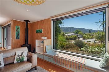 Bach 7 by the Sea - Marahau Holiday Home - Tasman