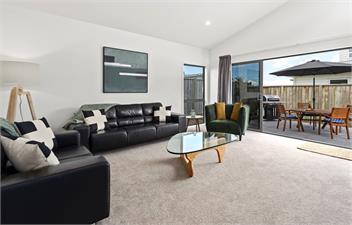 Tranquil @ Taupo - Central, New home with Table-tennis - Taupo