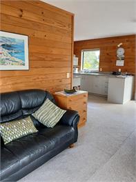 Hosts on the Coast Happy days on the 7th - Pauanui