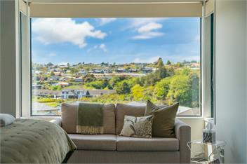 The Moorings Apartment 3 - Walk to the Lake! - Taupo