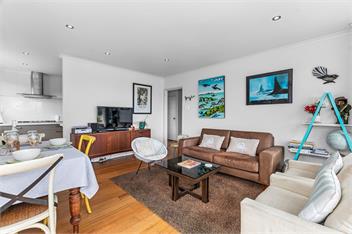 Belmont Beach House (Bachcare) - Whangarei