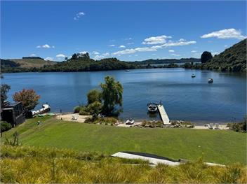 Lakefront Luxury (Bachcare) - Rotorua