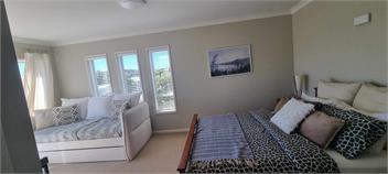 PETES BEACH HOUSE. - WARKWORTH