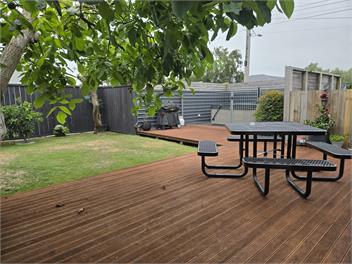 De Vine Martinborough 14a Holiday Home - Wairarapa