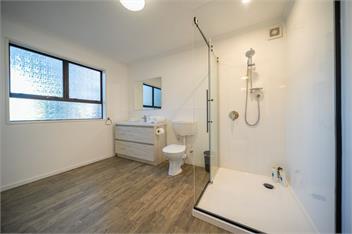 Four Peaks Matai Escape (Bachcare) - Te Anau