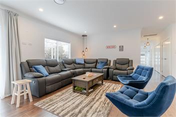 19 Broadway  - Martinborough