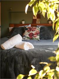 Fiery Peak Glampsite:Stargazing & hot tub. -